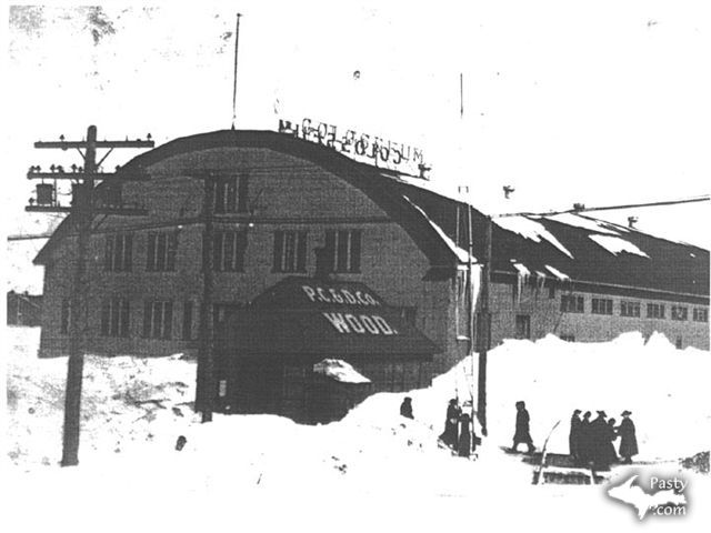 From cchockeyhistory.org