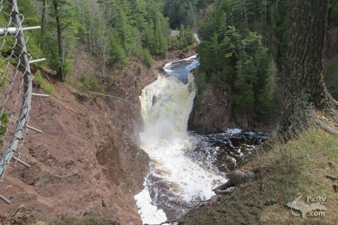 Photos by Larry Stauffer