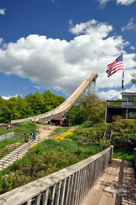 Photos by Bob Gilreath