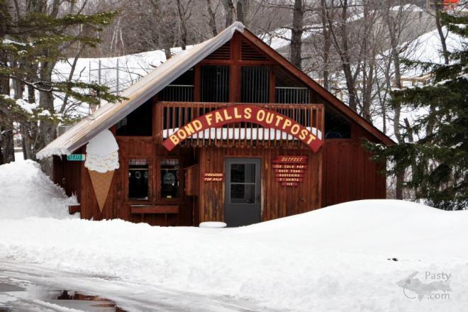 Photos by Bob & Liz Gilreath