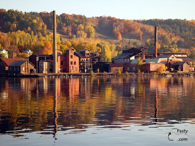 Photo by Donn deYampert