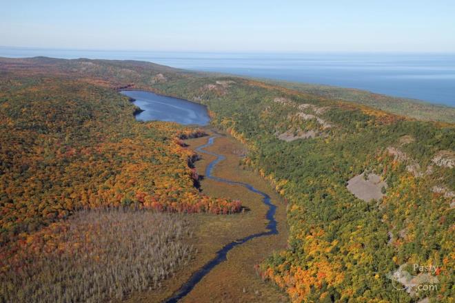 Photos by E. Neil Harri